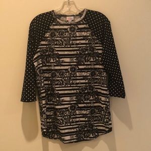 LulaRoe Size Medium shirt